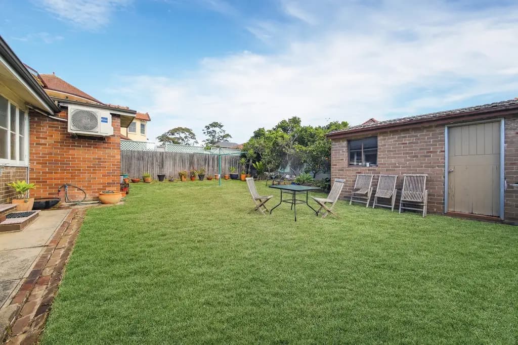 27 Sunbeam Avenue, Burwood, Burwood - Thumbnail 2