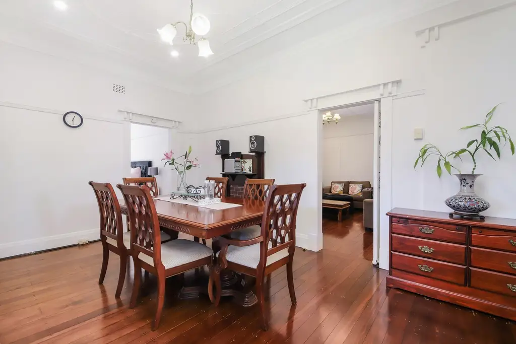27 Sunbeam Avenue, Burwood, Burwood - Thumbnail 4