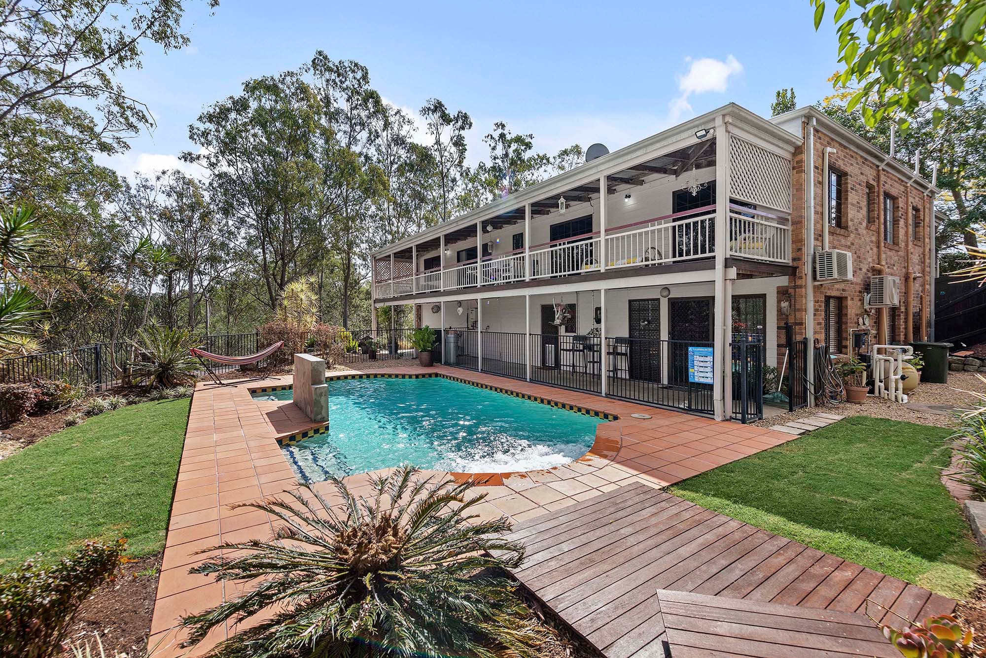 19 Carbeen St aka Banksia Drive, Mount Crosby - Thumbnail 5