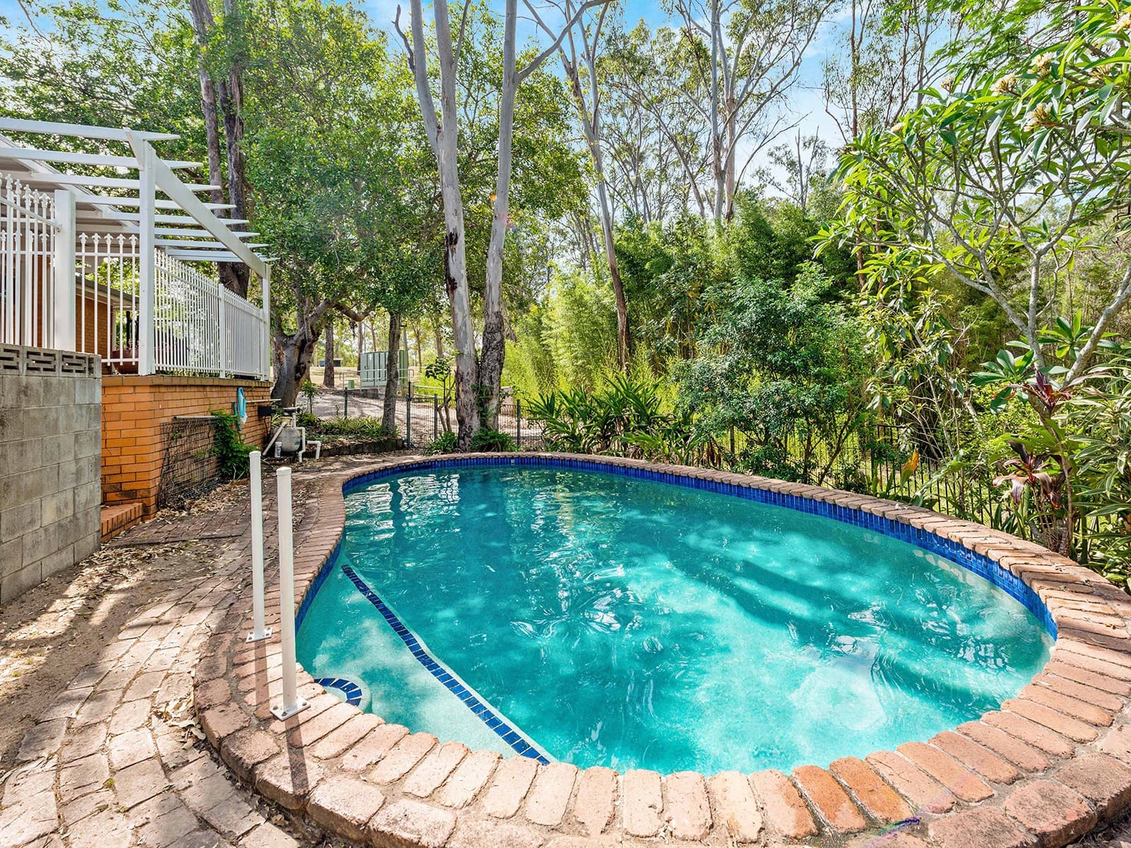 2 Lois St, Kenmore - Thumbnail 3