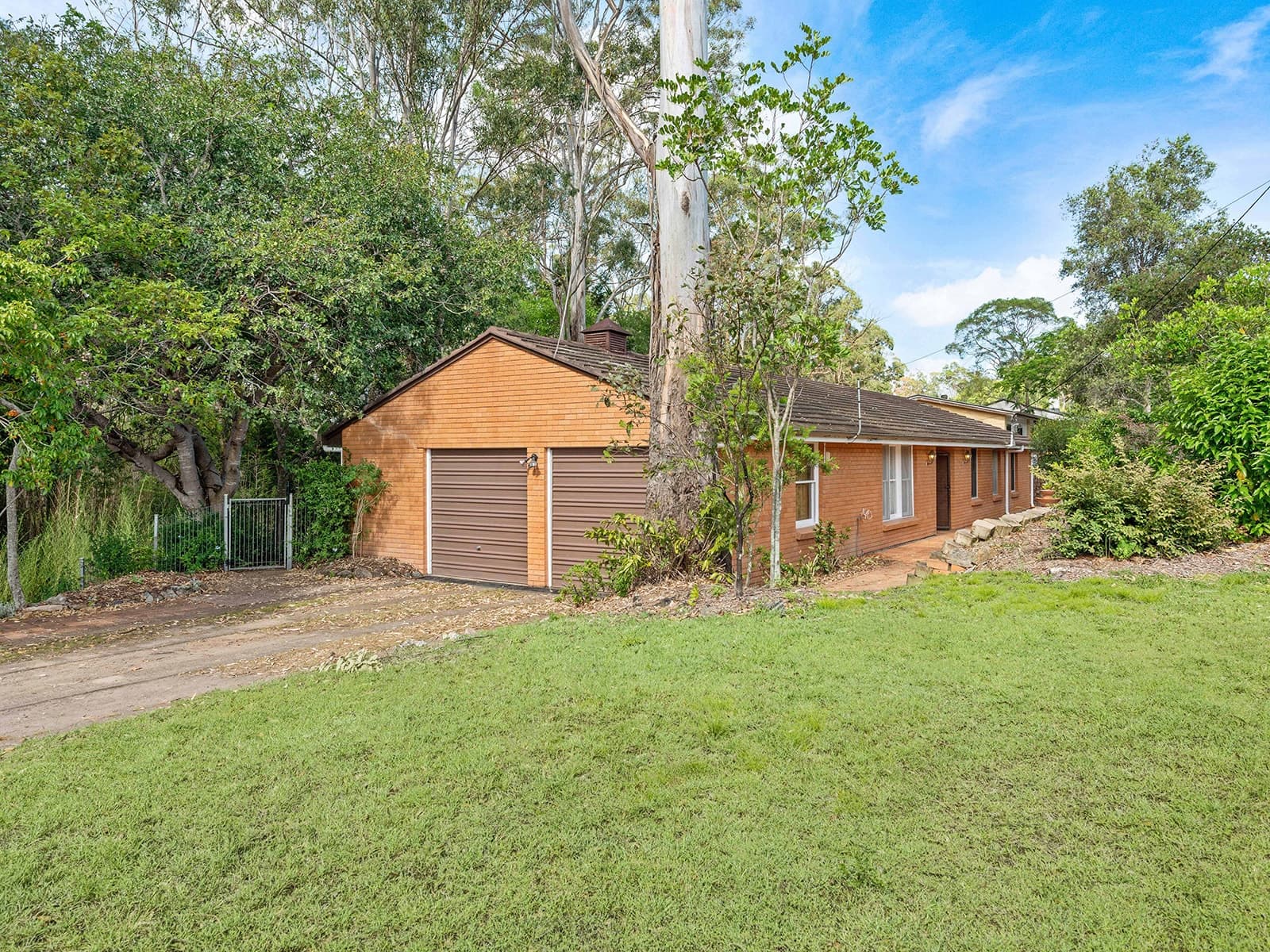 2 Lois St, Kenmore - Thumbnail 6