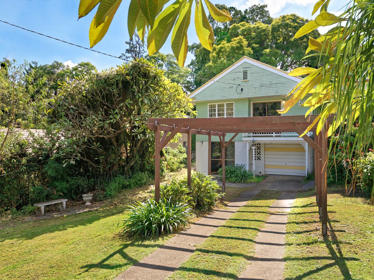 23 Dovercourt Rd, Toowong - Image 1
