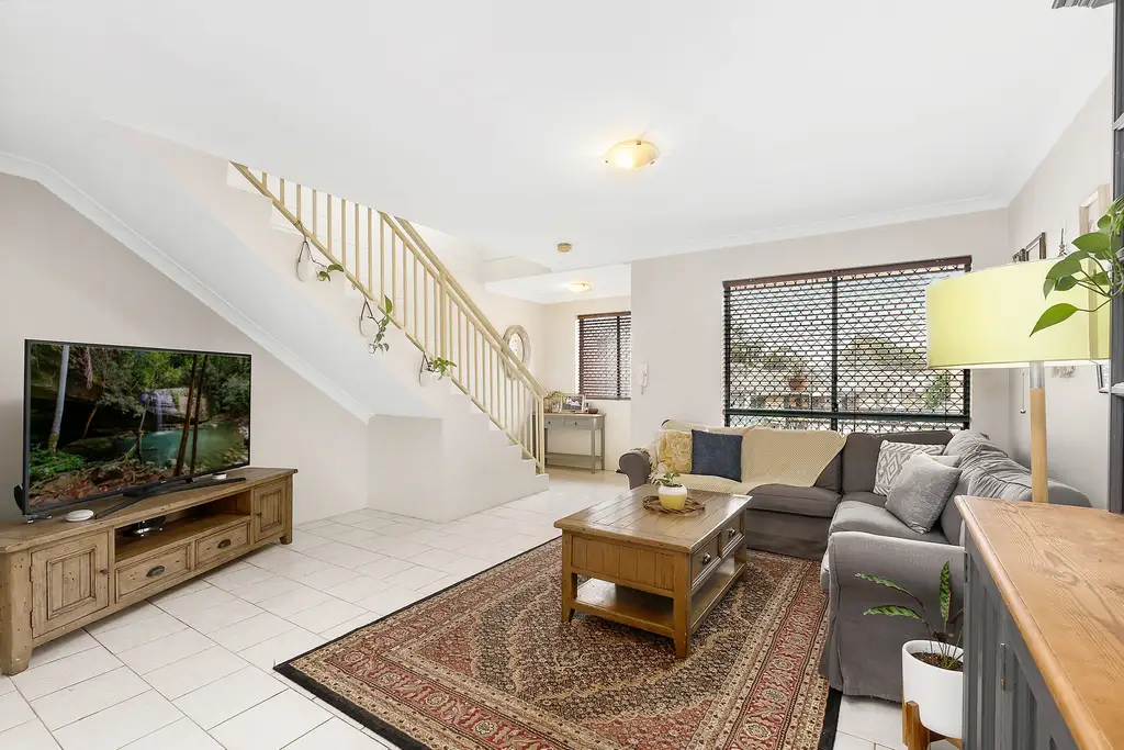 15/81 Bellevue Avenue, Georges Hall, Georges Hall - Thumbnail 3