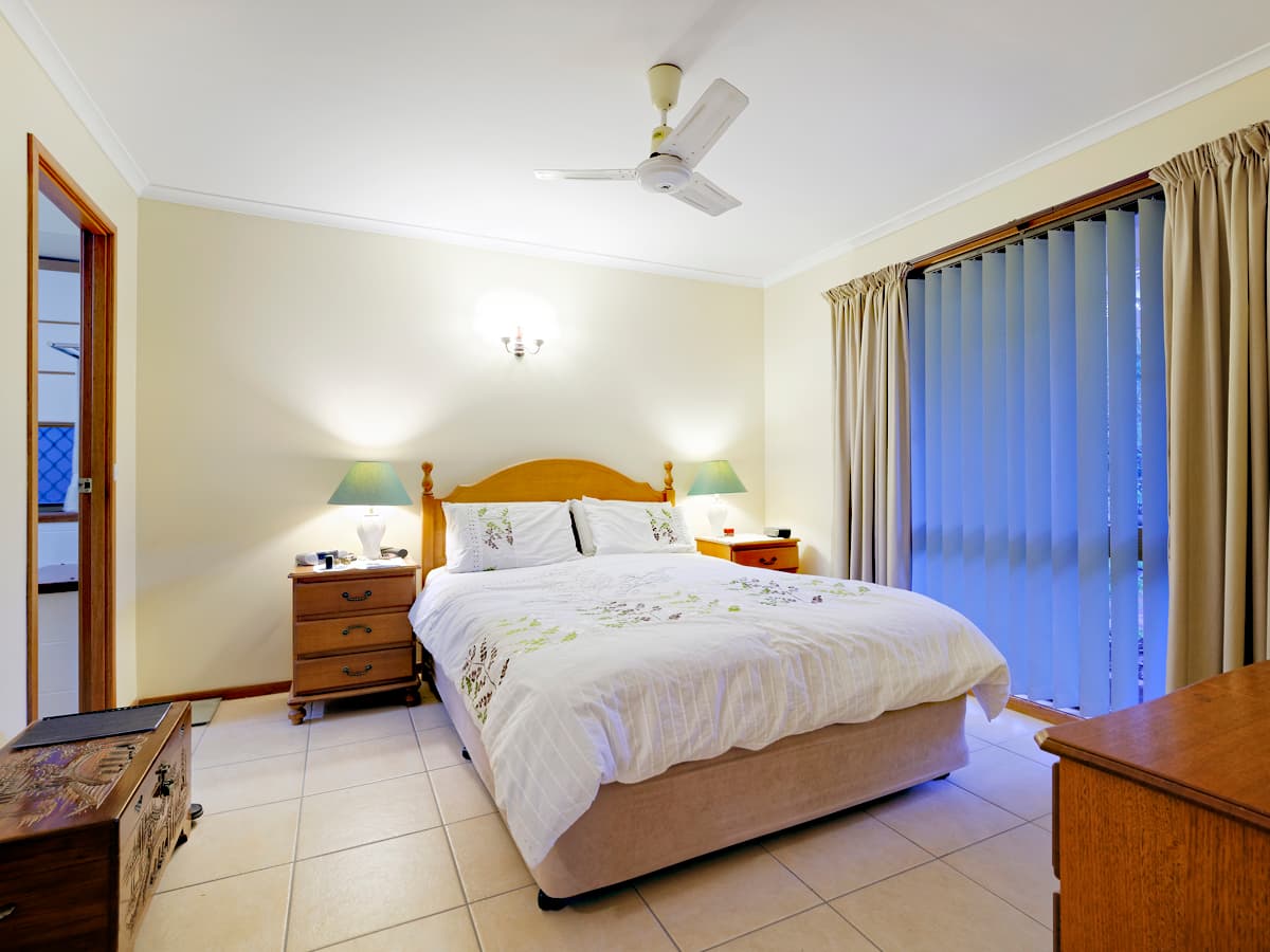 8 Greenrigg Court, Indooroopilly - Thumbnail 6