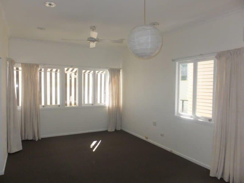 33 Woolley St, Taringa - Thumbnail 3