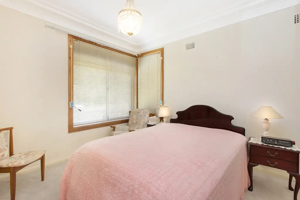 14 Clarendon Road, Peakhurst, Peakhurst - Thumbnail 4