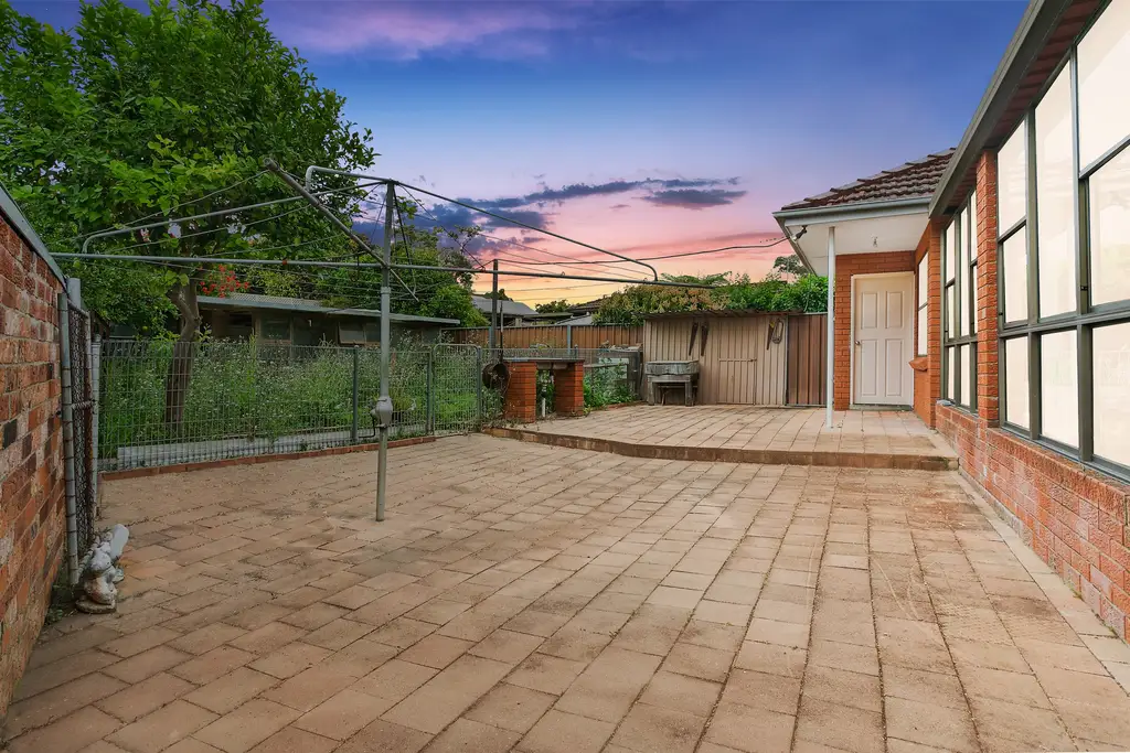 11 Flanagan Avenue, Moorebank, Moorebank - Thumbnail 3