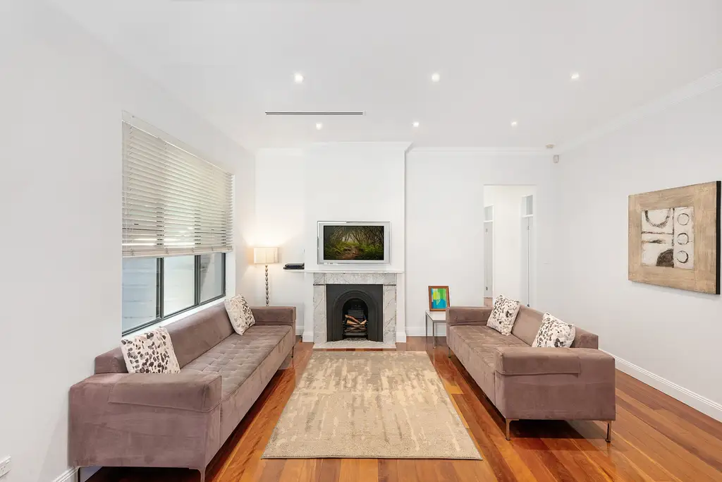 6 Belgrave Street, Burwood, Burwood - Thumbnail 2