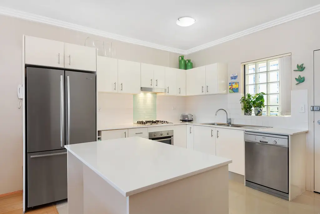 25/8-16 Water Street, Strathfield South, Strathfield South - Thumbnail 2