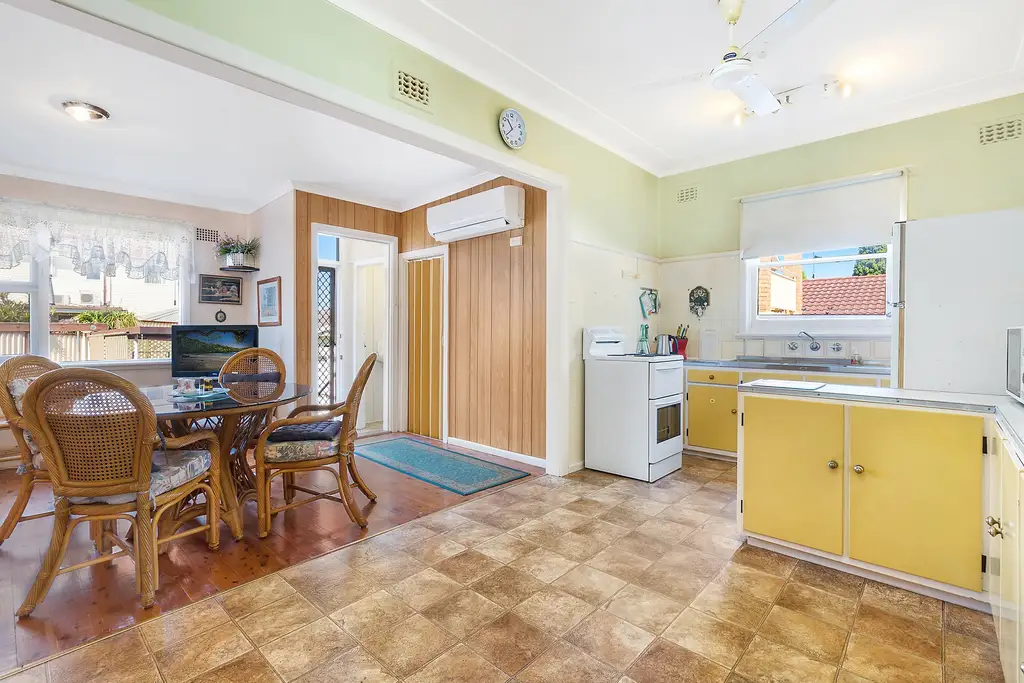 15 Wyalong Street, Panania, Panania - Thumbnail 3