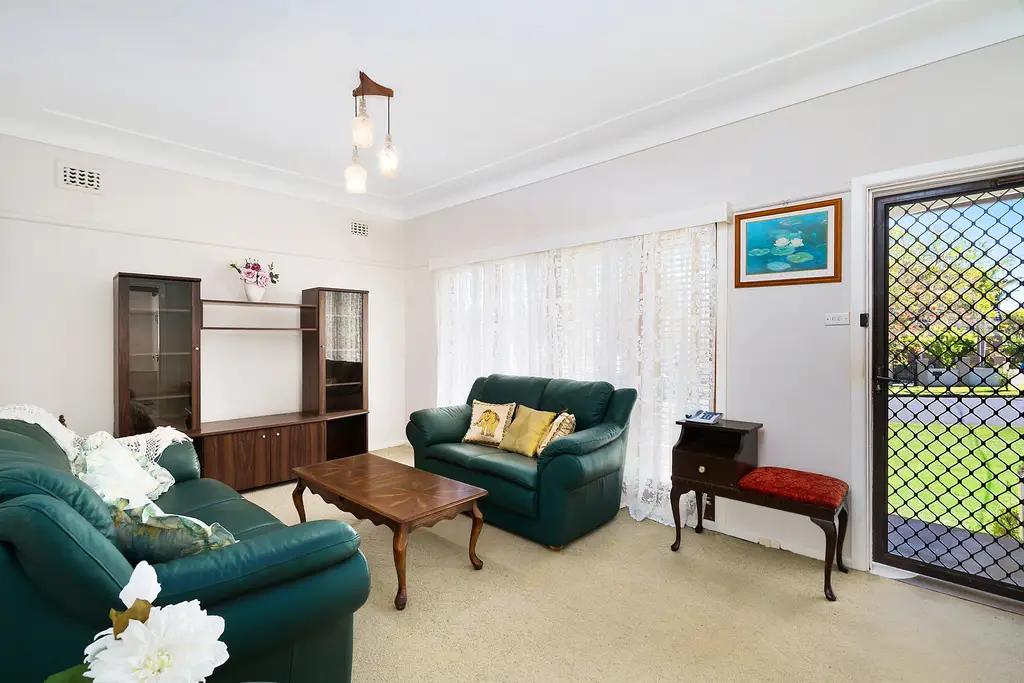 15 Wyalong Street, Panania, Panania - Thumbnail 4