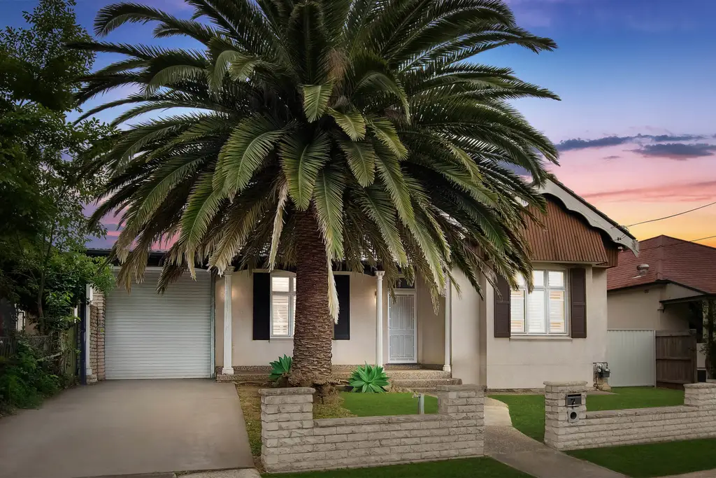 7 Stuart Street, Concord West, Concord West - Thumbnail 2