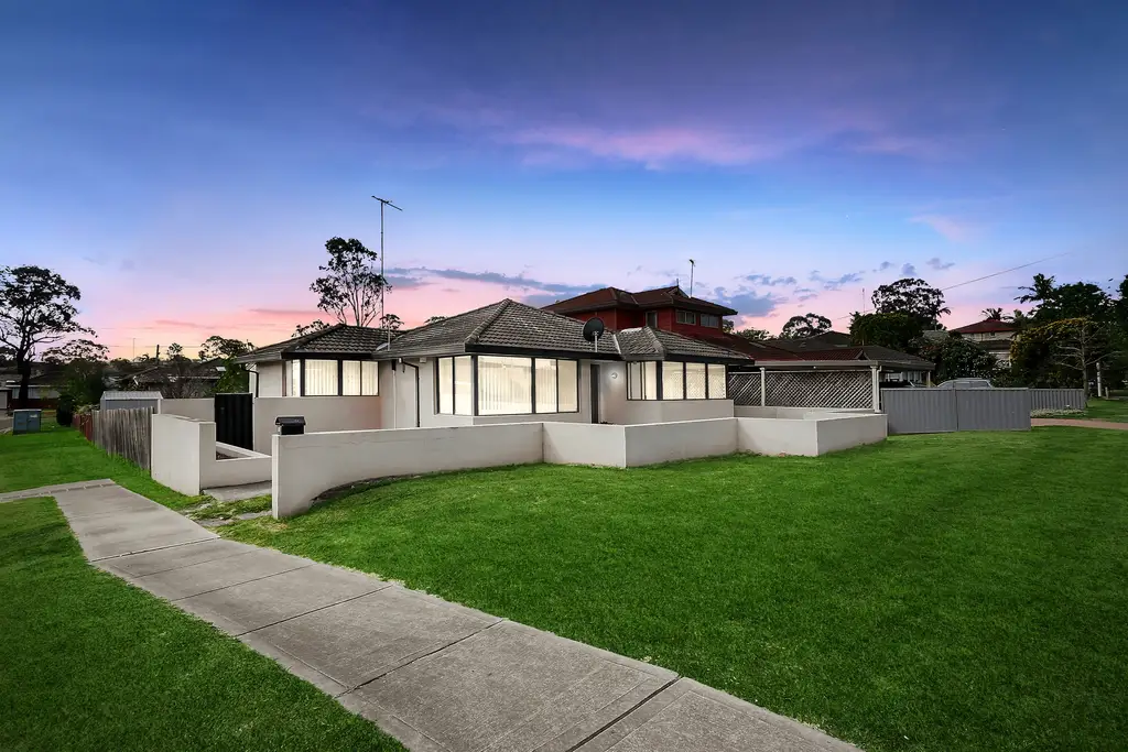 132 Rex Road, Georges Hall, Georges Hall - Thumbnail 3