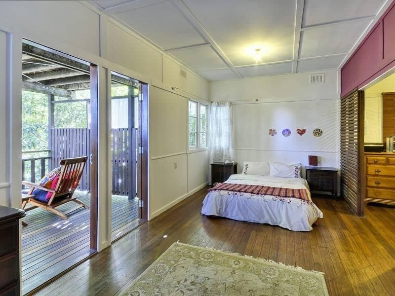 17 Chester St, Highgate Hill - Thumbnail 3