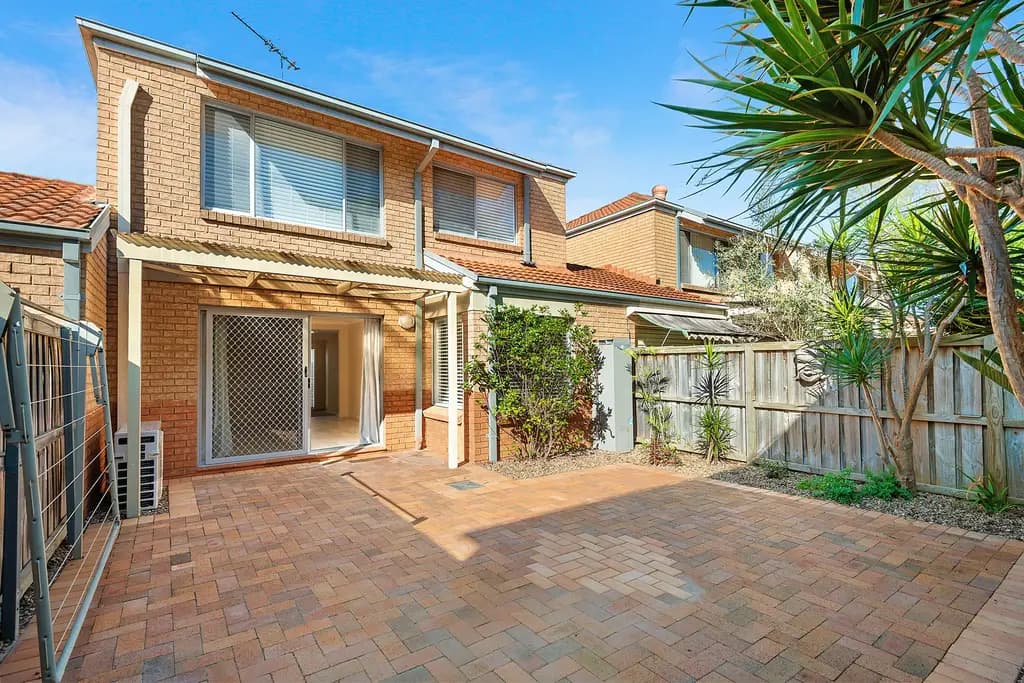 4/2A Houston Road, Yagoona, Yagoona - Image 1