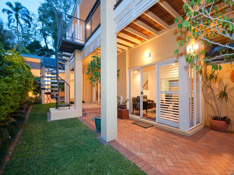9 Katherine St, Norman Park - Image 1