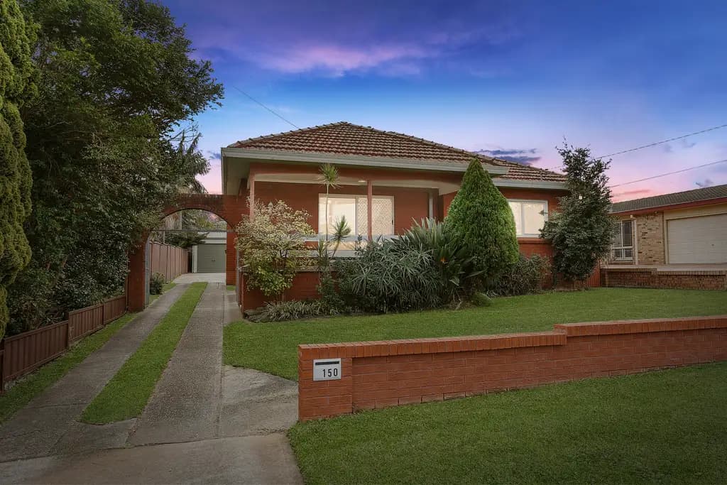150 Flinders Road, Georges Hall, Georges Hall - Image 1
