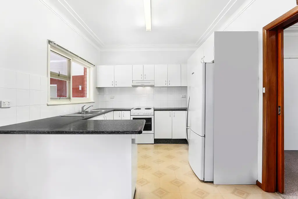 150 Flinders Road, Georges Hall, Georges Hall - Thumbnail 2