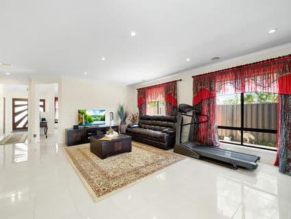 404, Manor Lakes - Thumbnail 6