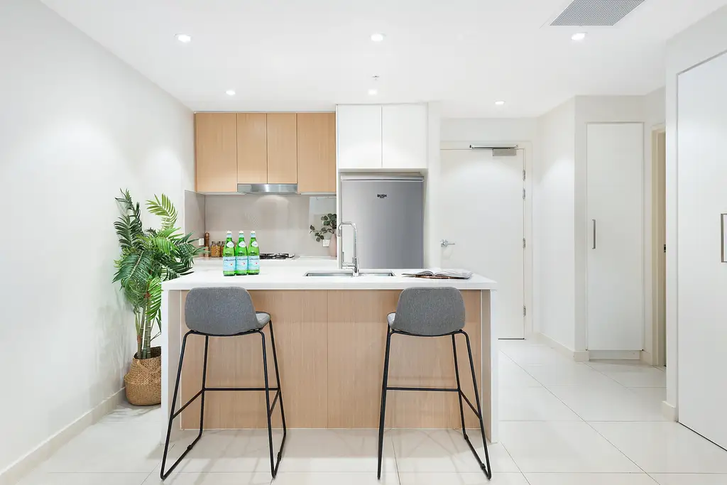 701/3 Nipper Street, Homebush, Homebush - Thumbnail 2