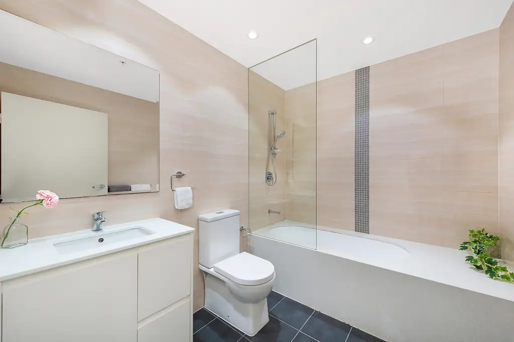 701/3 Nipper Street, Homebush, Homebush - Thumbnail 4