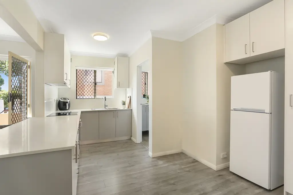 1-6/31 Gibbons Street, Auburn, Auburn - Thumbnail 2