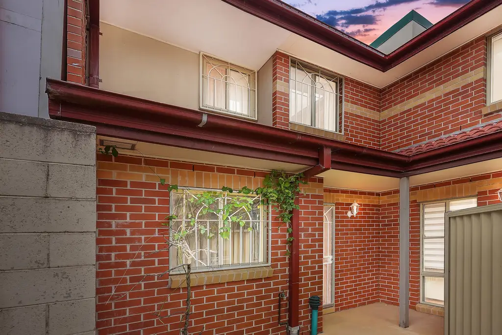 2/55 Manson Road, Strathfield, Strathfield - Thumbnail 4