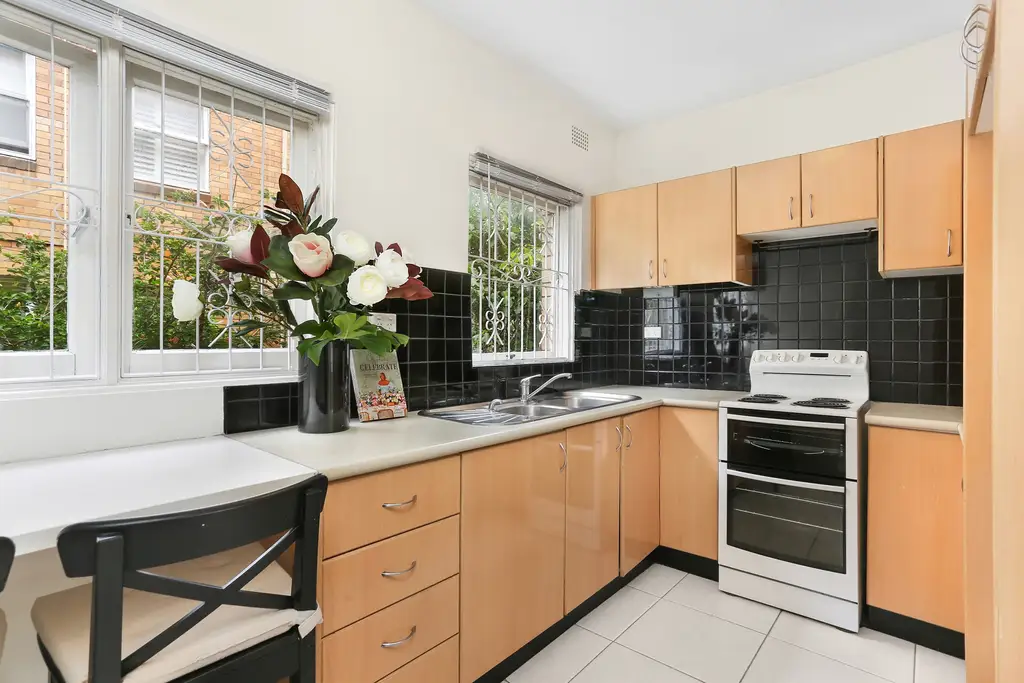 1/5A Gower Street, Summer Hill, Summer Hill - Thumbnail 2