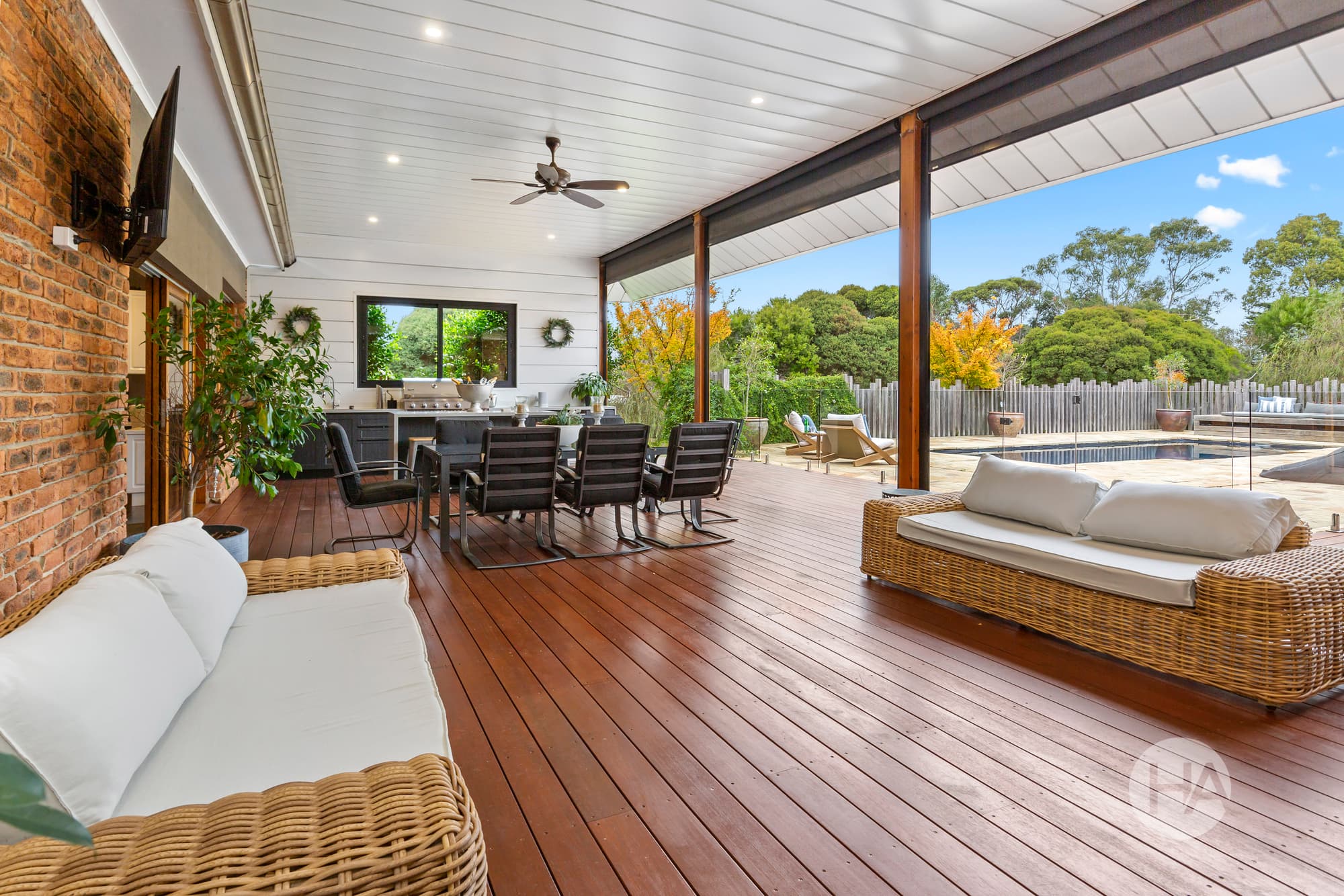 19 Compass Court, SOMERVILLE, Somerville - Thumbnail 2