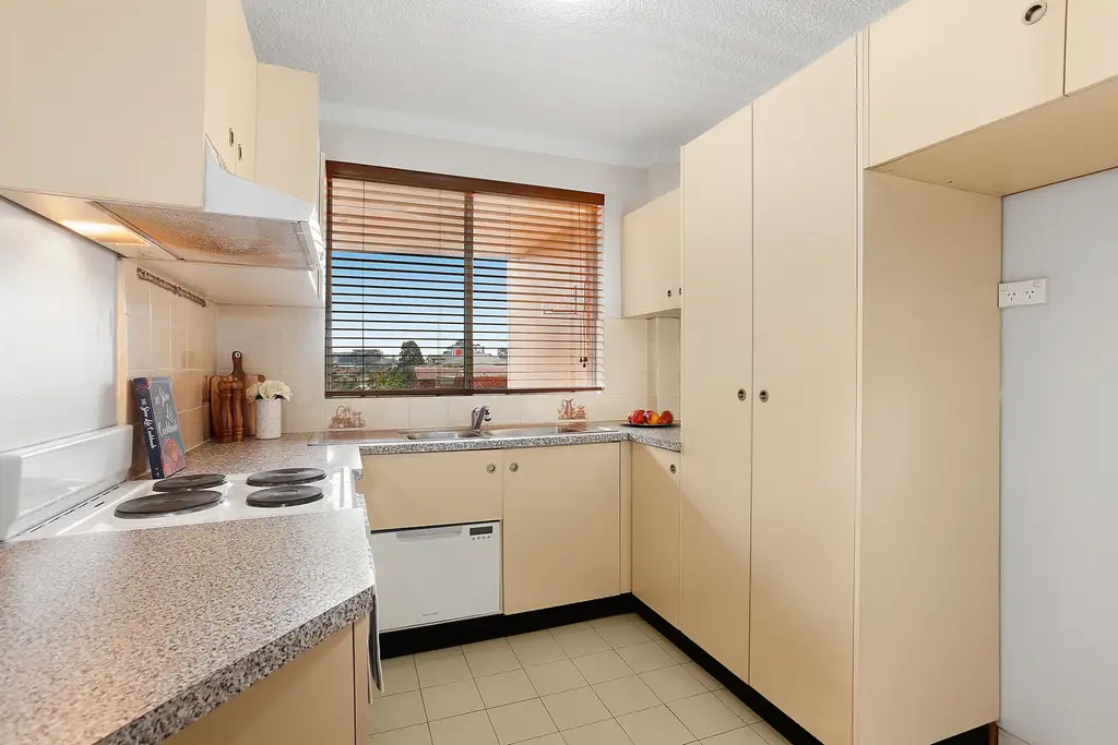 7/2a Carlyle Street, Enfield, Enfield - Thumbnail 2