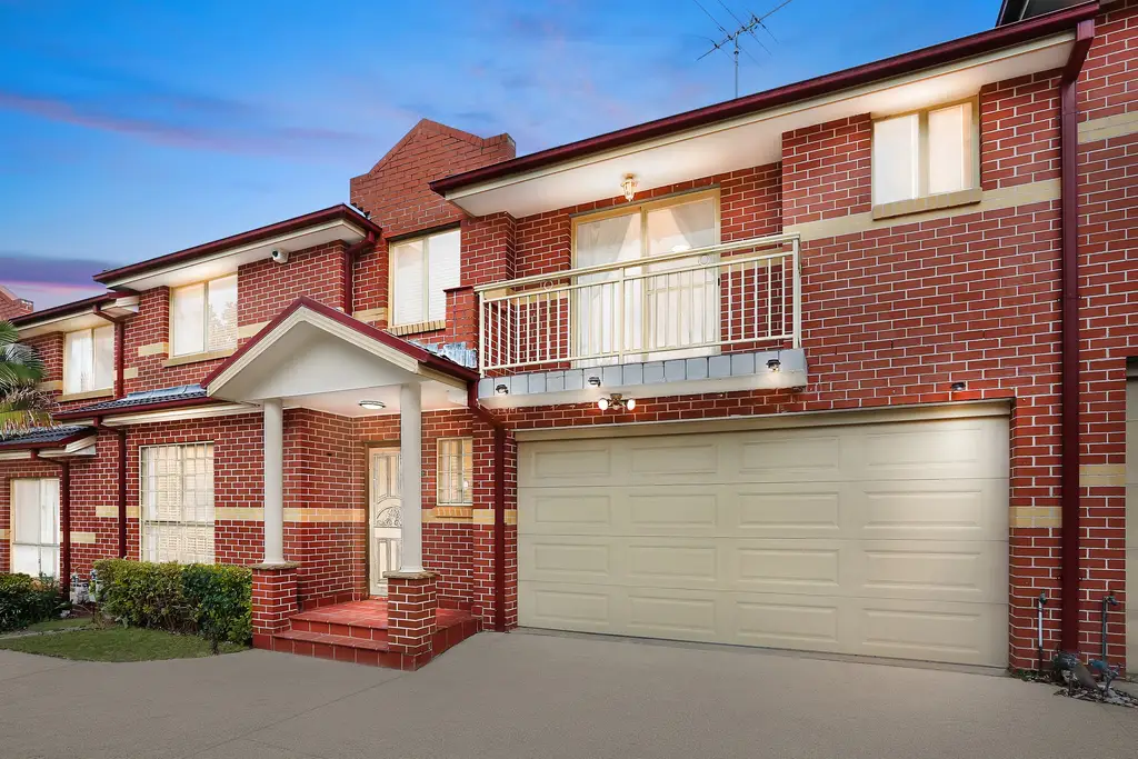 2/29 Prairie Vale Road, Bankstown, Bankstown - Image 1