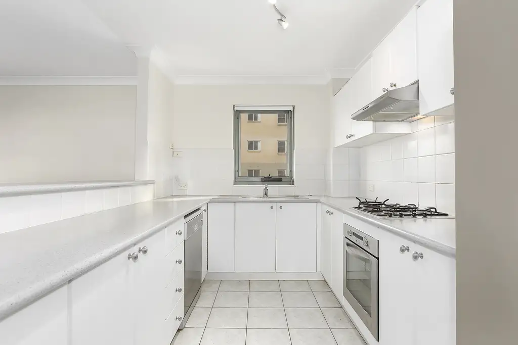1/9 Thorpe Avenue, Liberty Grove, Liberty Grove - Thumbnail 2