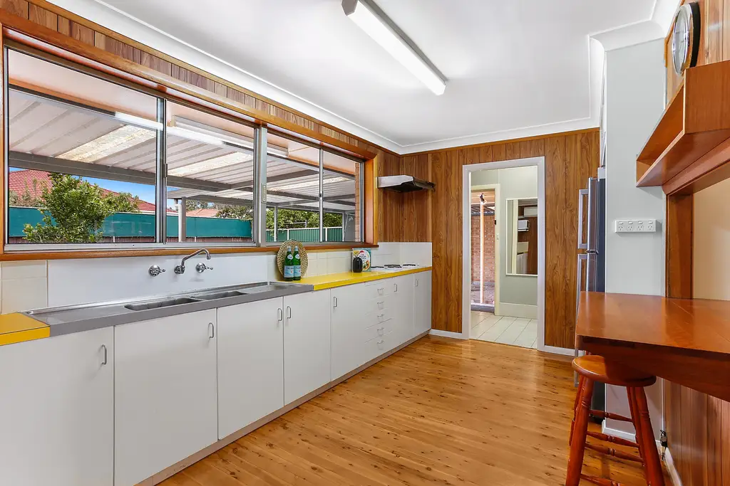 2 Kurrajong Avenue, Georges Hall, Georges Hall - Thumbnail 3