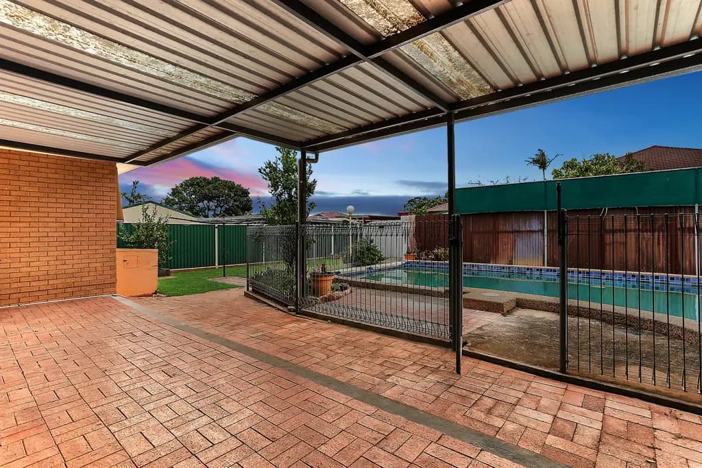 2 Kurrajong Avenue, Georges Hall, Georges Hall - Thumbnail 6
