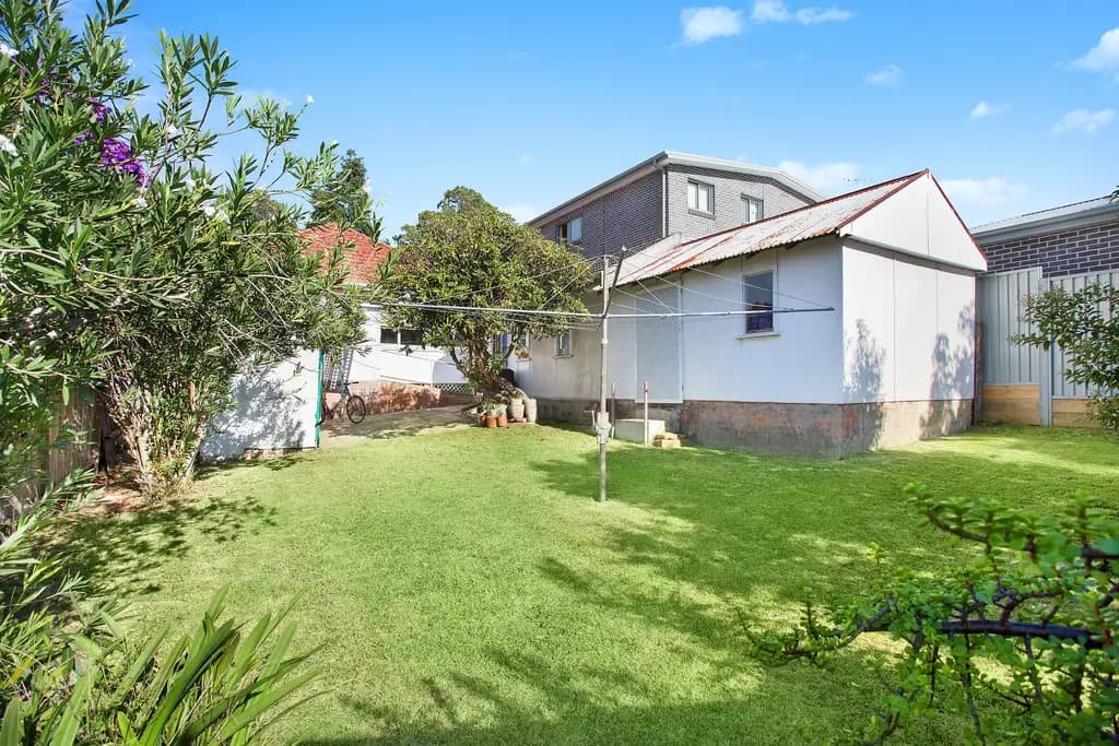42 Armitree Street, Kingsgrove, Kingsgrove - Thumbnail 6