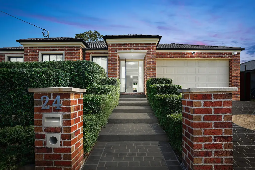 24 Kaluga Street, Busby, Busby - Image 1