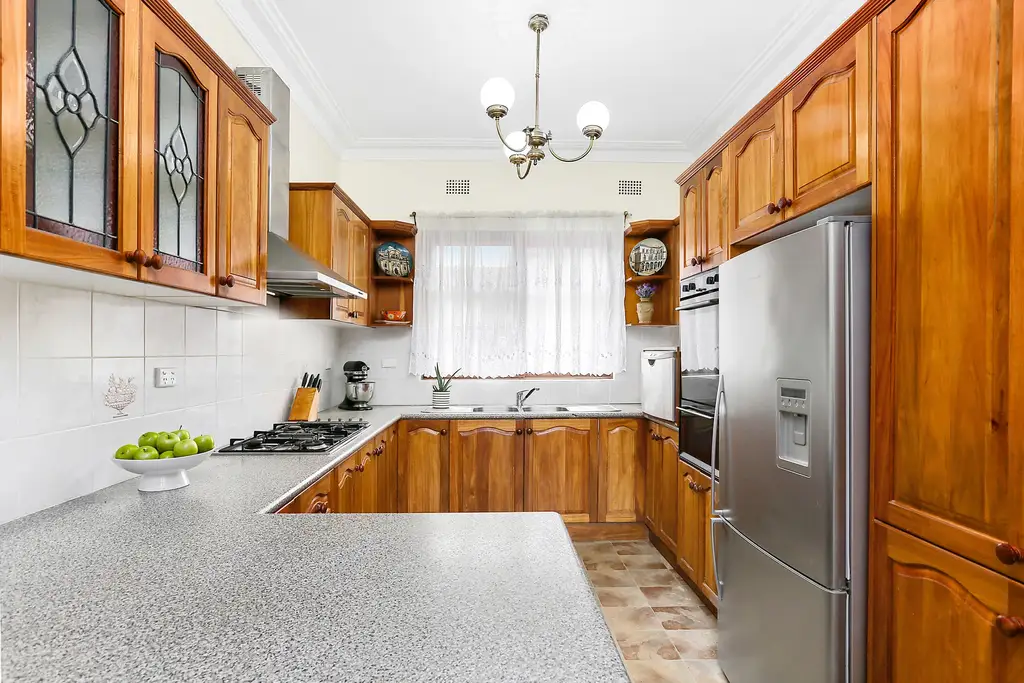 2 Hydebrae Street, Strathfield, Strathfield - Thumbnail 2
