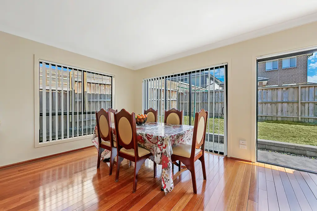 31 Burringoa Crescent, Colebee, Colebee - Thumbnail 4