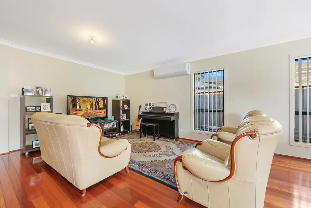 31 Burringoa Crescent, Colebee, Colebee - Thumbnail 5