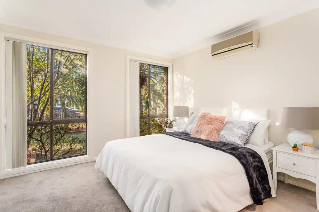 33 Haig Avenue, Georges Hall, Georges Hall - Thumbnail 4