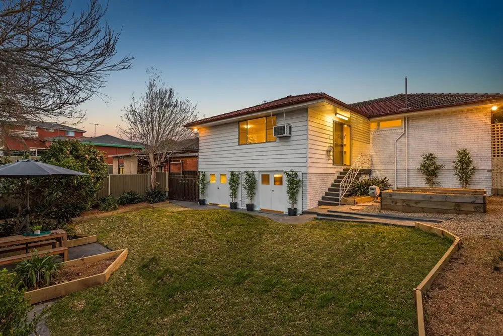 10 Anembo Avenue, Georges Hall, Georges Hall - Thumbnail 6