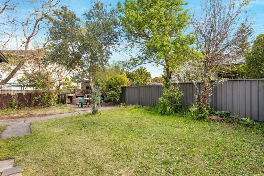 4 Napoleon Road, Greenacre, Greenacre - Thumbnail 5