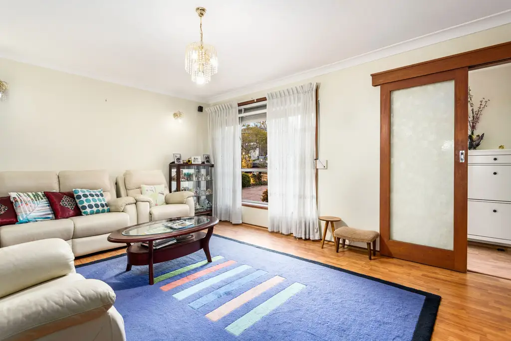 39 Sturt Avenue, Georges Hall, Georges Hall - Thumbnail 2