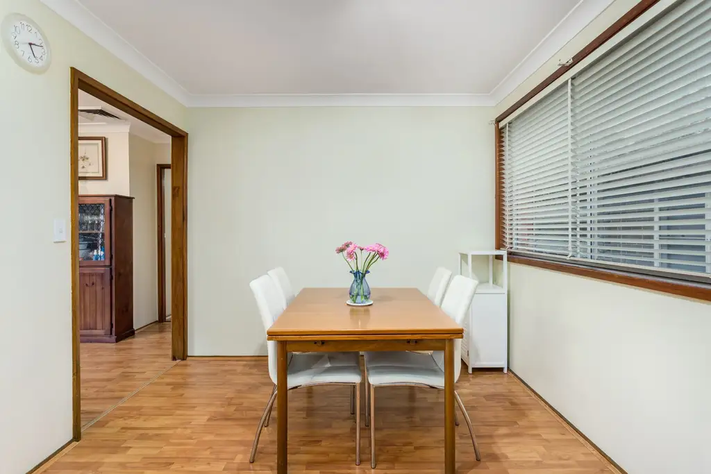 39 Sturt Avenue, Georges Hall, Georges Hall - Thumbnail 4