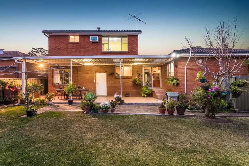 39 Sturt Avenue, Georges Hall, Georges Hall - Thumbnail 6