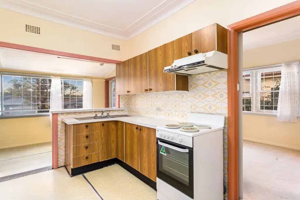 8 Birdsall Avenue, Condell Park, Condell Park - Thumbnail 3