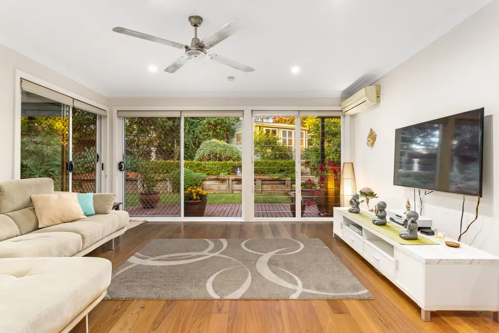 7 Anembo Avenue, Georges Hall, Georges Hall - Thumbnail 2