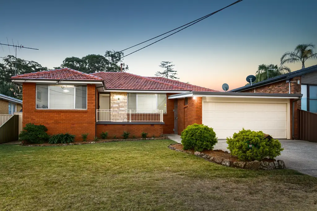 70 Caroline Crescent, Georges Hall, Georges Hall - Image 1