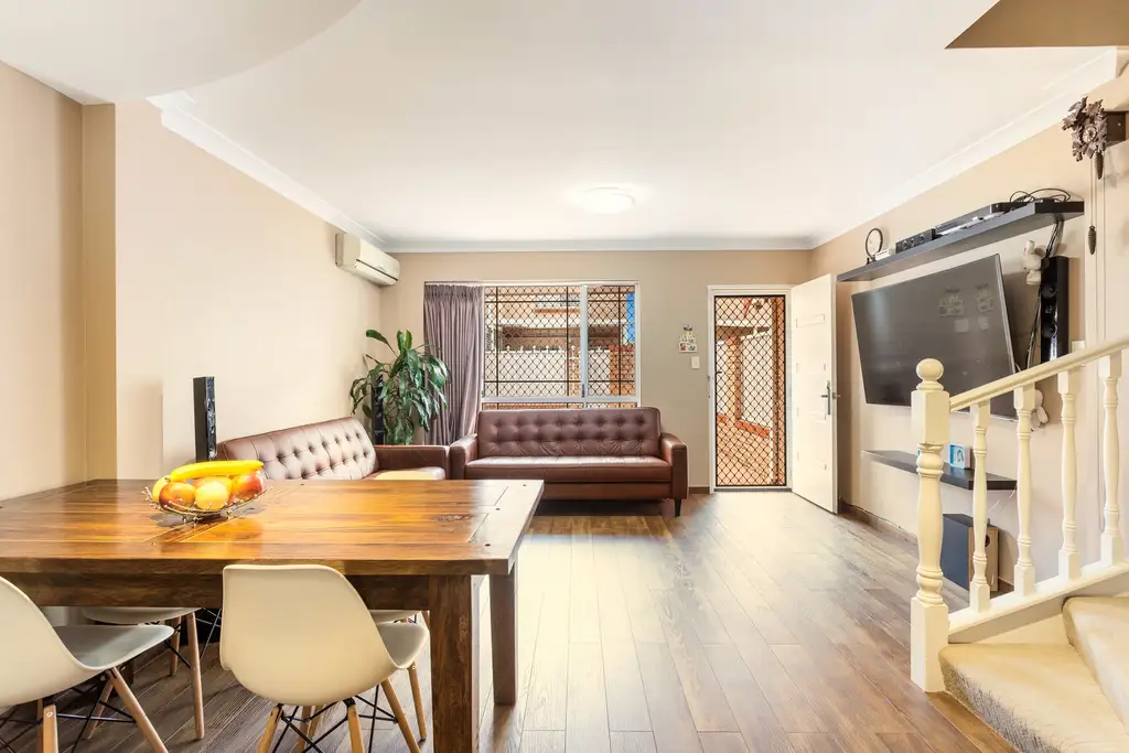 9/4-6 Chelmsford Avenue, Bankstown, Bankstown - Thumbnail 2