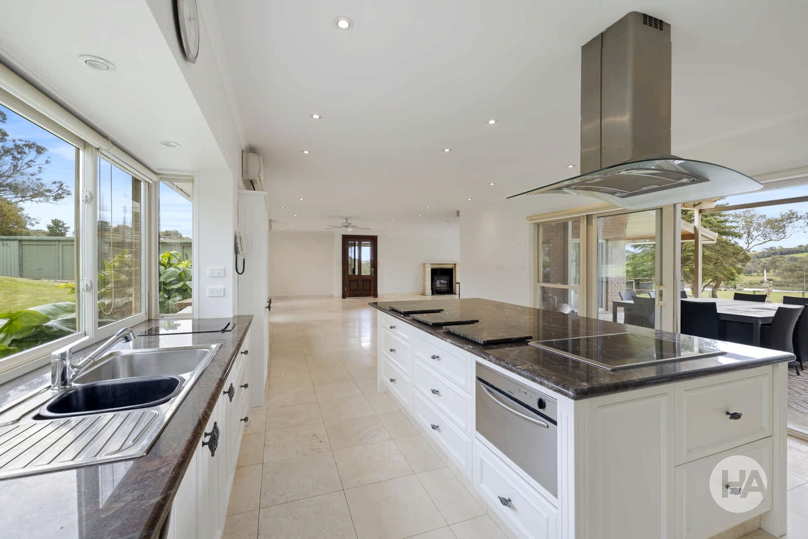 188 Boundary Road, NARRE WARREN NORTH, Narre Warren North - Thumbnail 2